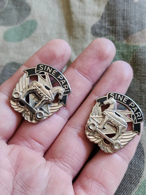 VIETNAM WAR US Army 10th Special Forces Group DUI Crest Pin Set 30 00 