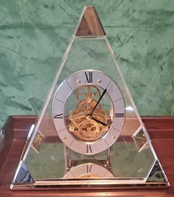 Seiko quartz pyramid clearance clock