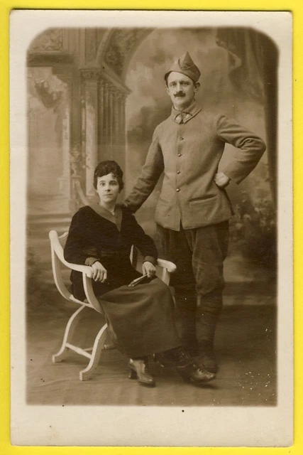 cpa Carte Photo COUPLE FEMME MILITAIRE SOLDAT du 92e Régiment Pose Photographie