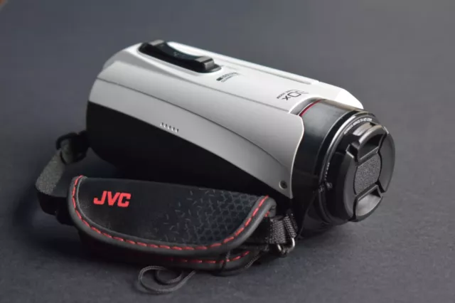 JVC Handycam GZ-R415WE 60X Zoom QUAD PROOF FULL HD EVERIOR Digital Video Camera