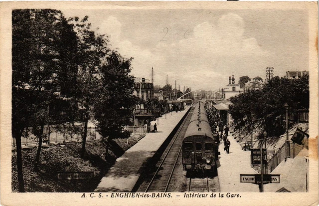 CPA AK ENGHIEN-les-BAINS - Intérieur de la Gare (380997)