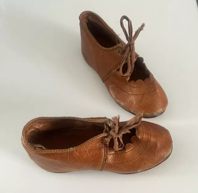 Ancienne Chaussures en cuir pour Poupée, JUMEAU , BRU , STEINER