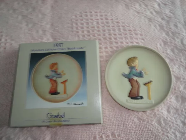 1987 Miniature Collectors' Plate "BAND LEADER" M.J. Hummel