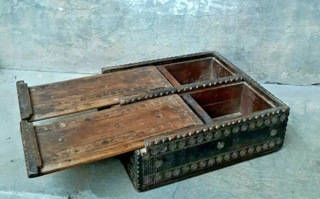 Vintage Old  Indian Wooden Hand Crafted Spice Wooden Box 4 Compartment Beautiful