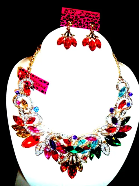 Betsey Johnson GORGEOUS MULTICOLOR Crystal BLING STATEMENT NECKLACE EARRINGS SET