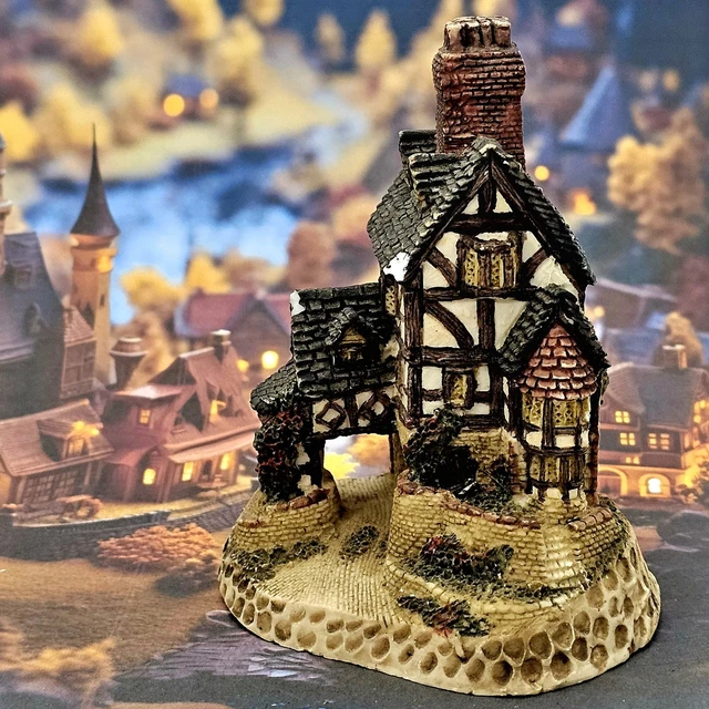 LILLIPUT LANE - Winter At Moot Hall Keswick L2619 Cumbrian