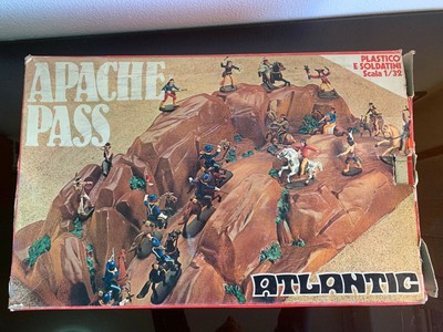 ORIGINALE SCALA 1/32 BOX PLASTICO ATLANTIC 512 APACHE PASS COMPLETO CON SCATOLA 