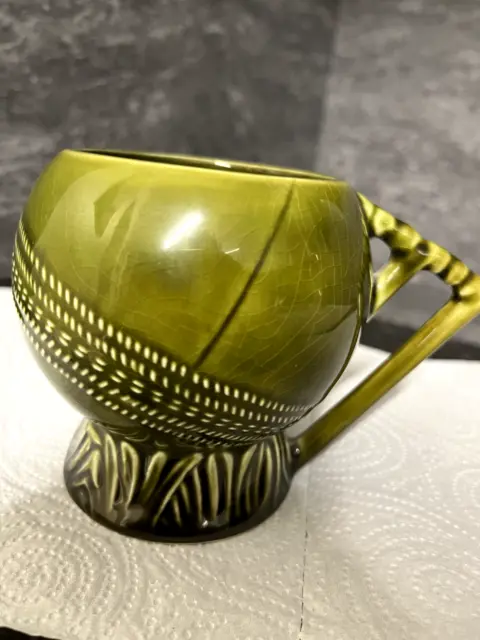 SYLVAC cricket ball cup 4720 - green - new - stunning design.