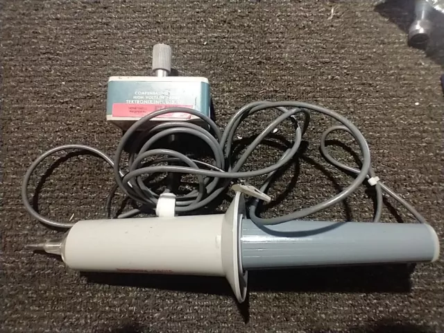 Tektronix P6015 High Voltage Probe w/015-049 Compensating Box