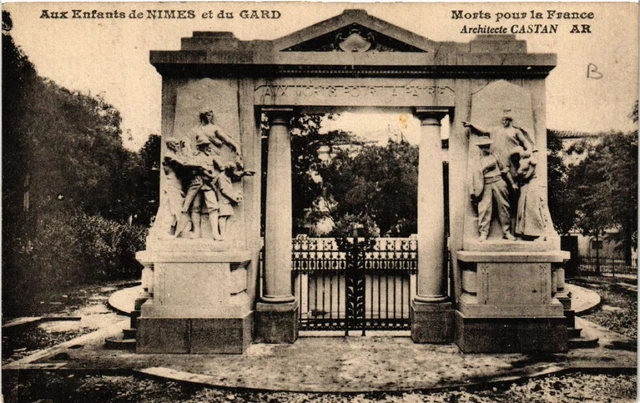 CPA AUX ENFANTS de NIMES et du Gard Morts pour la France Arch. Castan