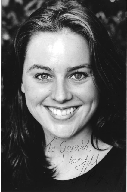 Jill Halfpenny, Eastenders, Waterloo Road. Genuine Original Hand Signed Photo.