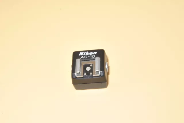 Nikon AS-10 TTL Multi-Flash Adapter