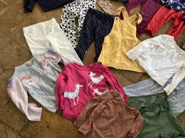 Girls age 2-3 large clothing bundle, good wardrobe selection 6
