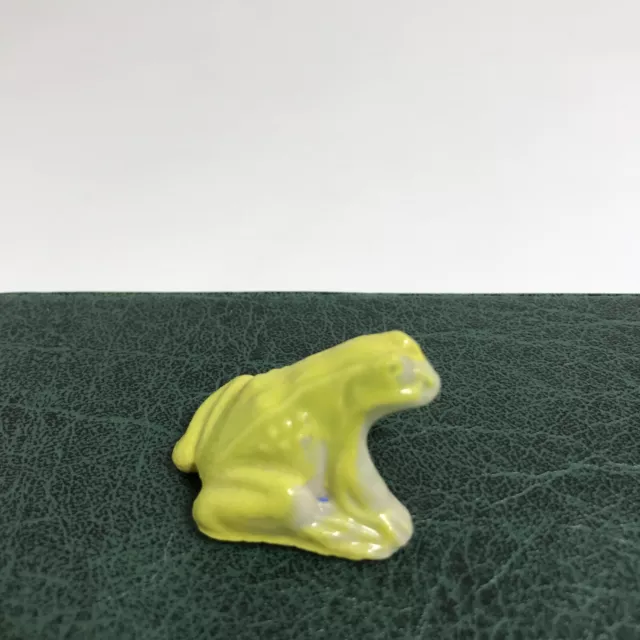 Vintage Wade Whimsie Red Rose Tea Figurine, Light Green Frog /England