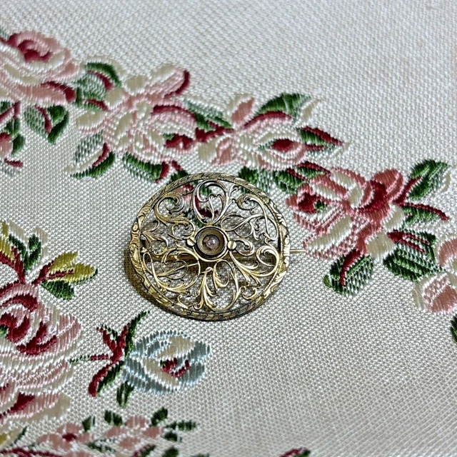 Broche Ancienne Ajourée Régionale XIXe Siècle - Argenté En Métal - Occasion