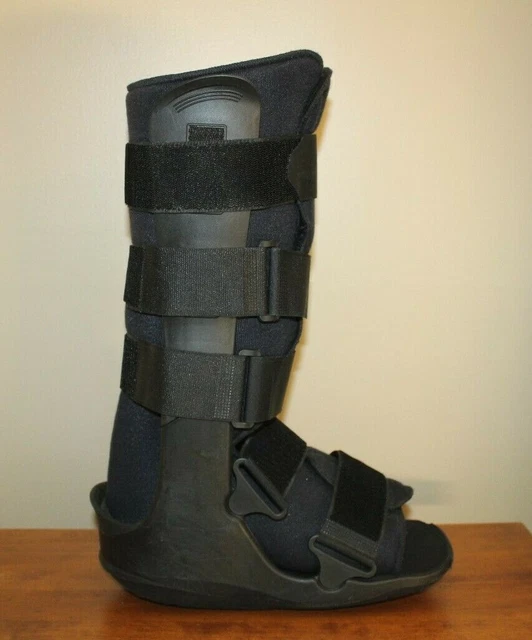 DJO Medium Medical Fracture Support Rehabilitation Lightweight Walker Boot