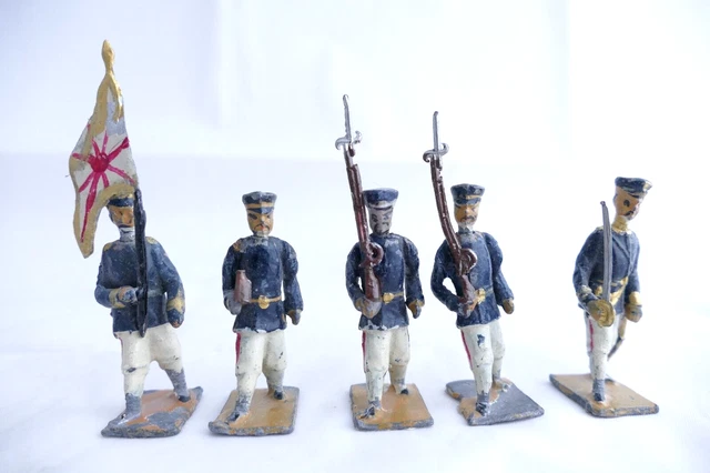 porte-drapeau de la Garde Républicaine au défilé - Soldats de Plomb