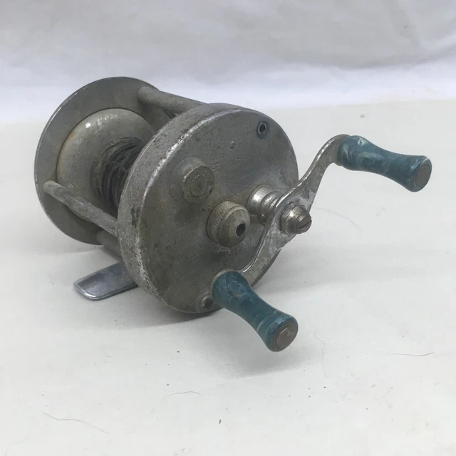 VINTAGE JC HIGGINS Model 312 Red Fishing Reel 312.39500