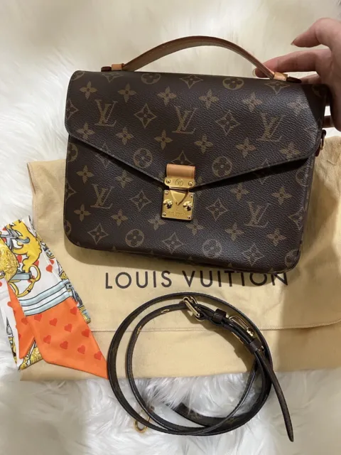 Louis Vuitton Metis Monogram Pochette Handbag-100% Authentic in Mint  Condition