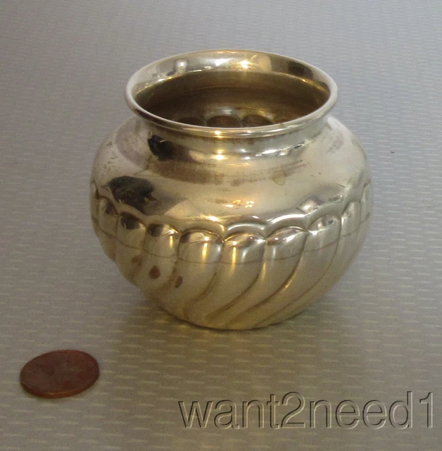handcrafted vtg signed ROMANA 900 SILVER URN VASE 2.5" ribbed swirl pattern 84g