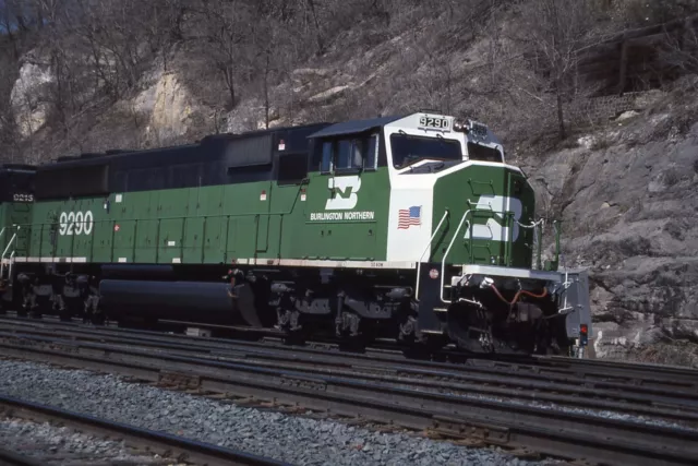T: Original Slide BN Burlington Northern SD60M #9290 - St Paul MN 1995