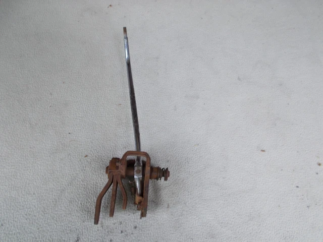 Vintage Borg Warner T10 4 Speed Shifter Rusty Pitted Sat Out Decades Parts Only Vintage Borg Warner T10 4 Speed Shifter Rusty Pitted Sat Out Decades Parts Only