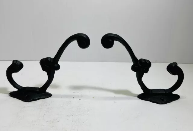 VTG Original Victorian Ornate Cast Iron Hat & Coat Hook 7" Great Detail Set of 2