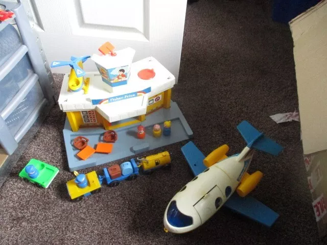 Vintage Fisher Price Play Family #933 Jetport Airport & Plane Etc