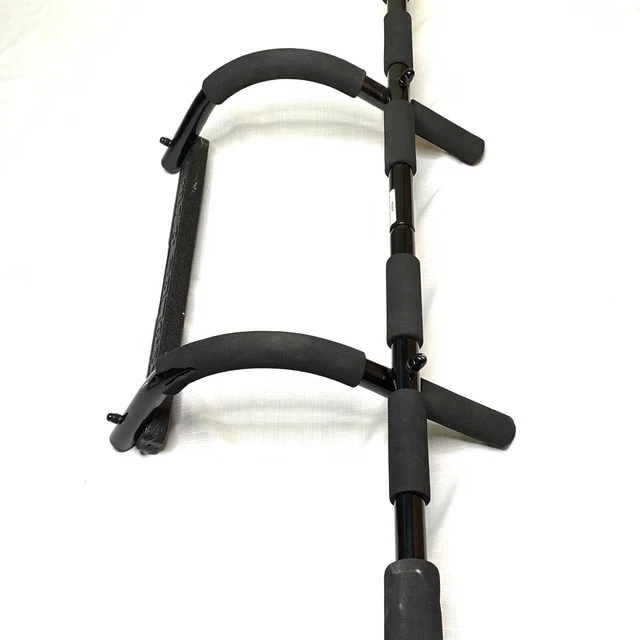 Gold gym 2025 pull up bar