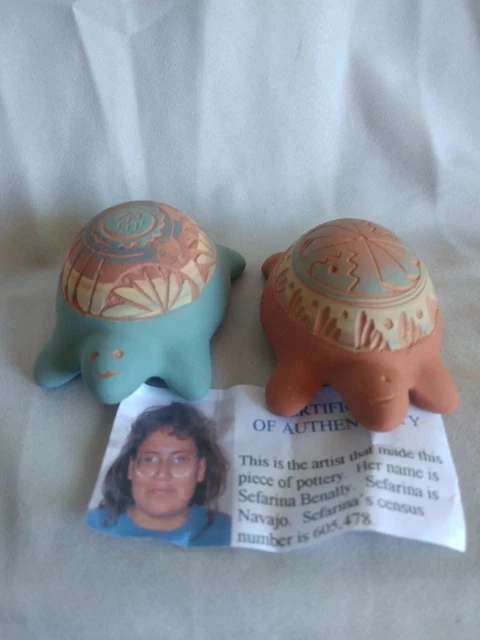 Set Of 2 Sefarina Benally Hand Painted & Etched Navajo Pottery Turtles 2.5" Long