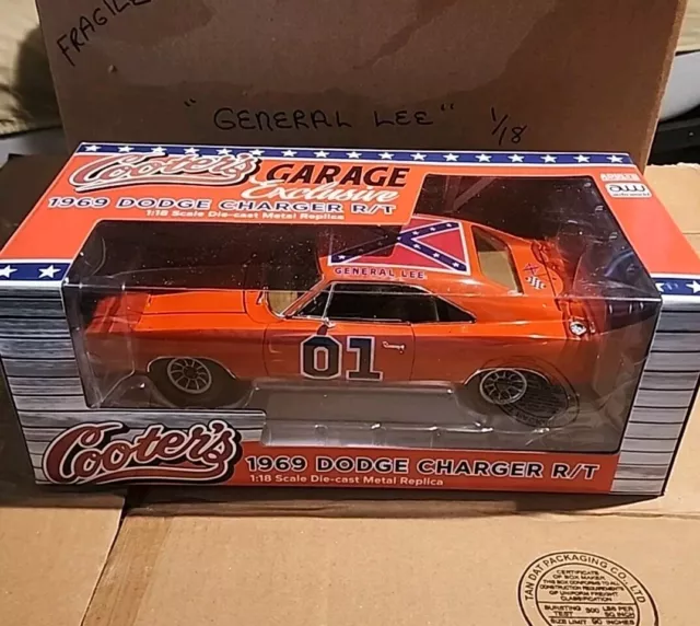 DUKES OF HAZZARD Auto World 1/18 General Lee 1969 Dodge Charger Cooter ...