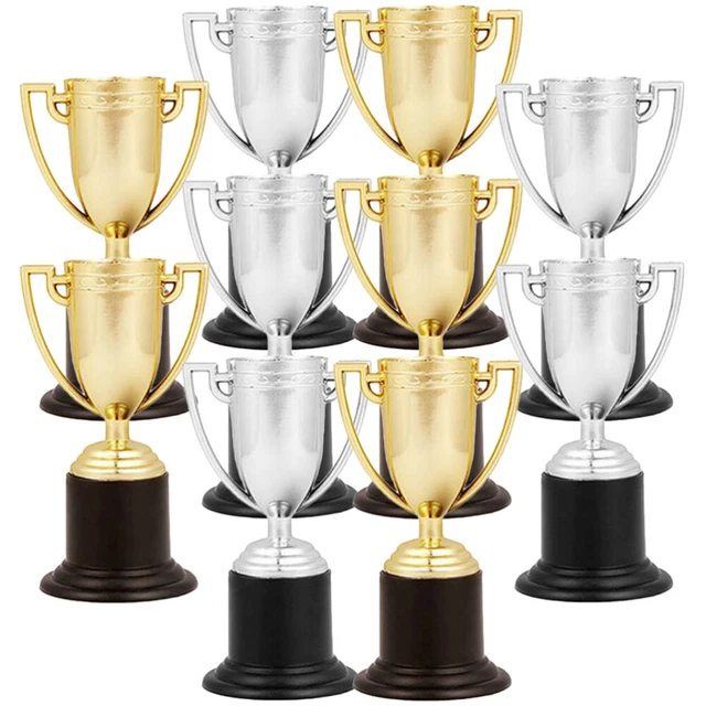 10 Pcs Trophäen Kleine Trophäe Kinder Spielset Basketball-Trophäe Tennis