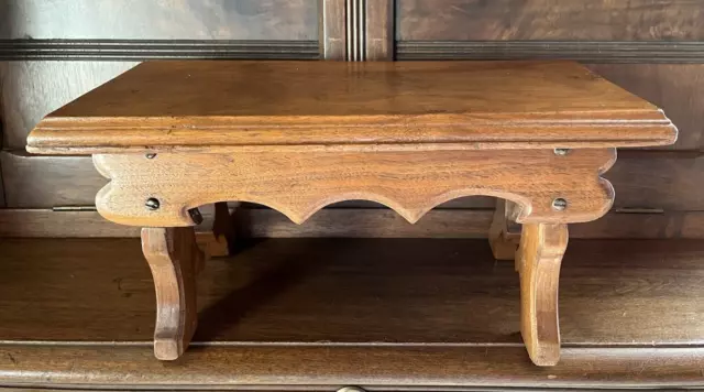 Beautiful Victorian Antique Walnut Footstool