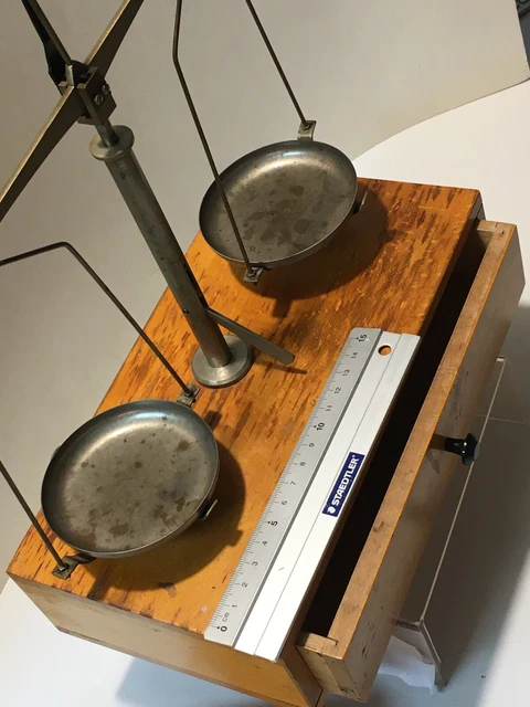Original Waage Feinwaage Mit Gewichtssatz In Box 12