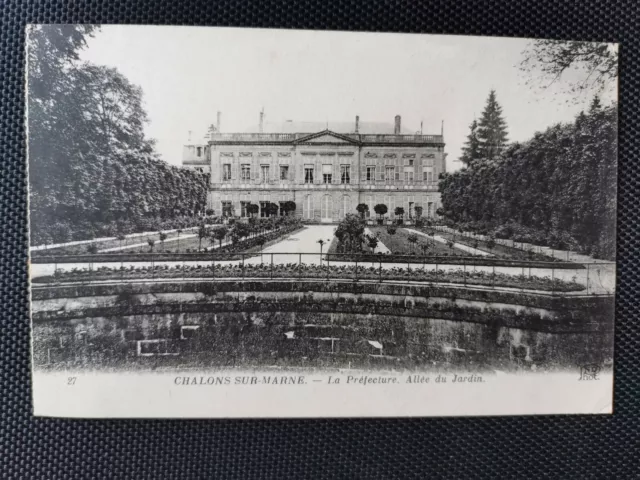 CPA 51 CHALONS-SUR-MARNE - La Préfecture - Allée du Jardin