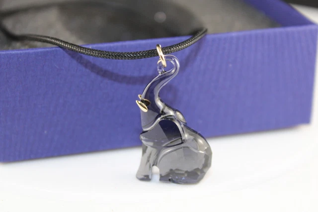 Swarovski SCS 2022 #5612629 Crystal Elephant Pendant Necklace New in Box [2]