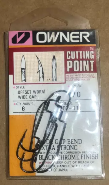 owner cutting point offset worm hook 3/0 5101-131 5 per pack black chrome  finish