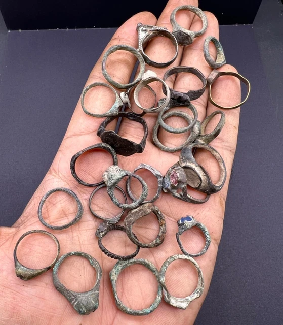 Collection Of 25 Pics Rare Ancient Old Roman Greek Different Sizes Bronze Rings