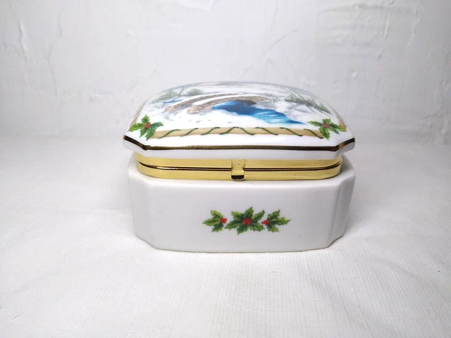Melodies of Christmas "Silent Night" Music Box/Trinket/Keepsake Box Heritage Hou