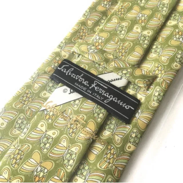 NEW men’s Green Beige Butterfly Pattern SALVATORE FERRAGAMO silk suit TIE