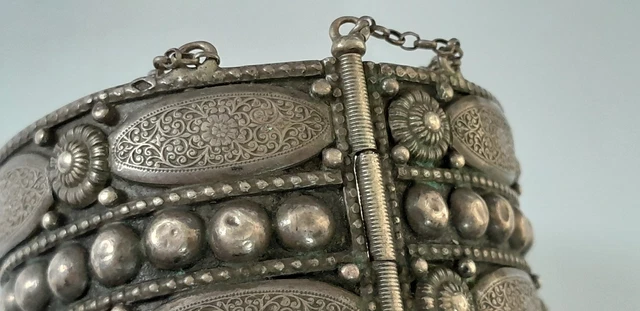 Bracelet Ancien En Argent Massif Pour Enfant - Style Manchette Articulée XIXème Siècle - Occasion