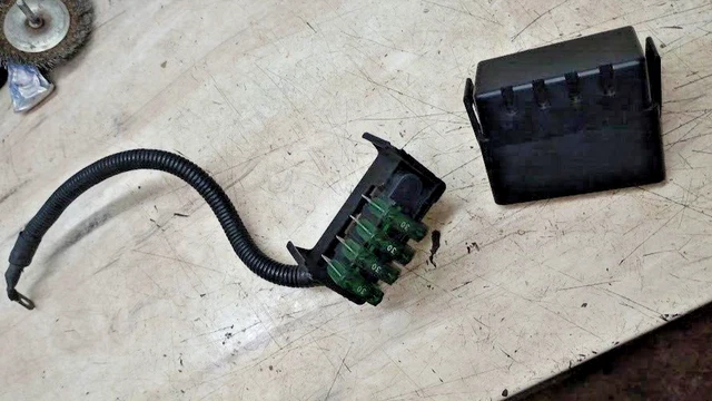 CLASSIC AUSTIN ROVER Mini MPI Engine Wiring Loom Fuse Box £34.99