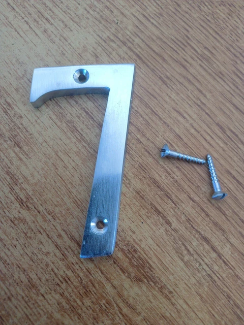 Latón Hertiage 3" (76 mm) número / número 7 acabado cromado satinado