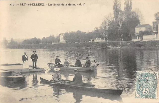 Cpa 94 Bry Le Perreux Les Bords De La Marne