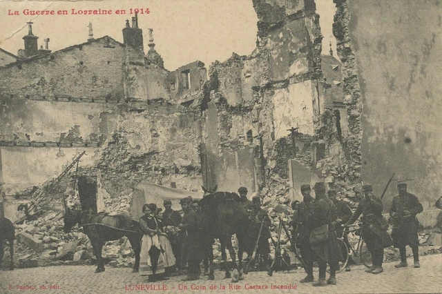 Carte Postale / Luneville Un Coin De La Rue Castara Incendie