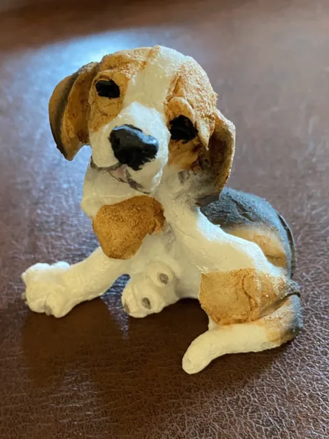 beagle dog figurine Baby ITCHY