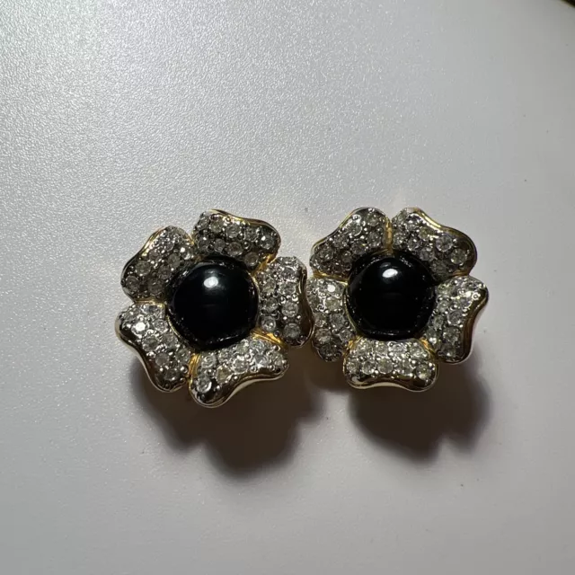 Vintage Vogue Bijoux Gold Tone Flower Clip On Earrings Black Center