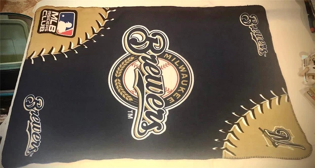 2000's MILWAUKEE BREWERS INSIDERS CLUB SGA LIGHTWEIGHT STADIUM BLANKET 55" x 45"