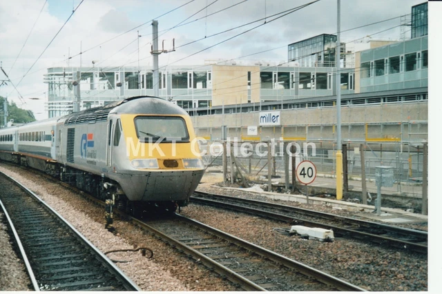 RAILWAY PHOTO HST 43070 @ Edinburgh Waverley 5/8/06 Cotswold125 return ...
