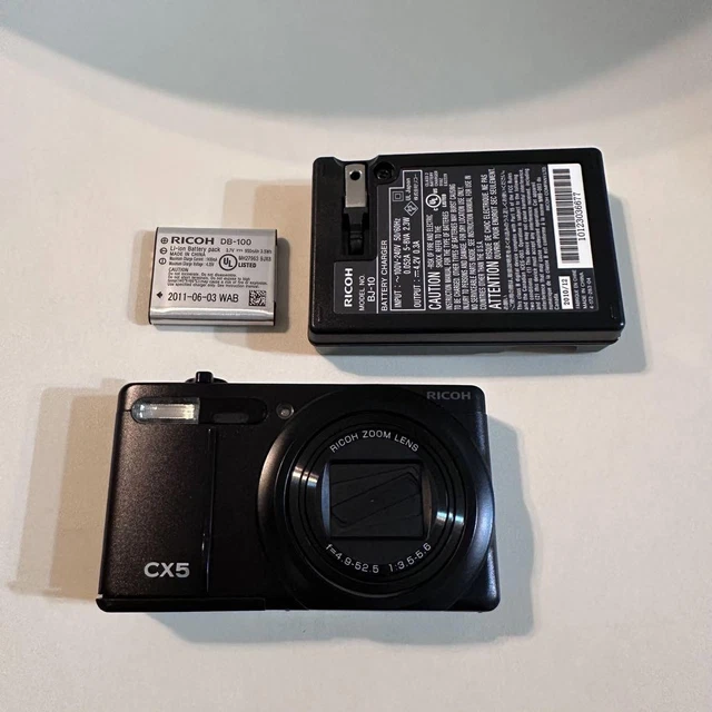 RICOH CX5 COMPACT Digital Camera Black Used Excellent